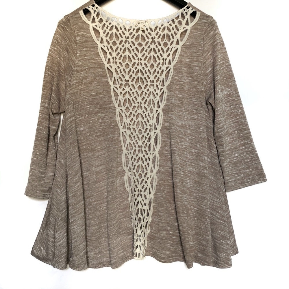 Umgee Crochet Lace Back 3/4 Sleeve Swing Tunic L